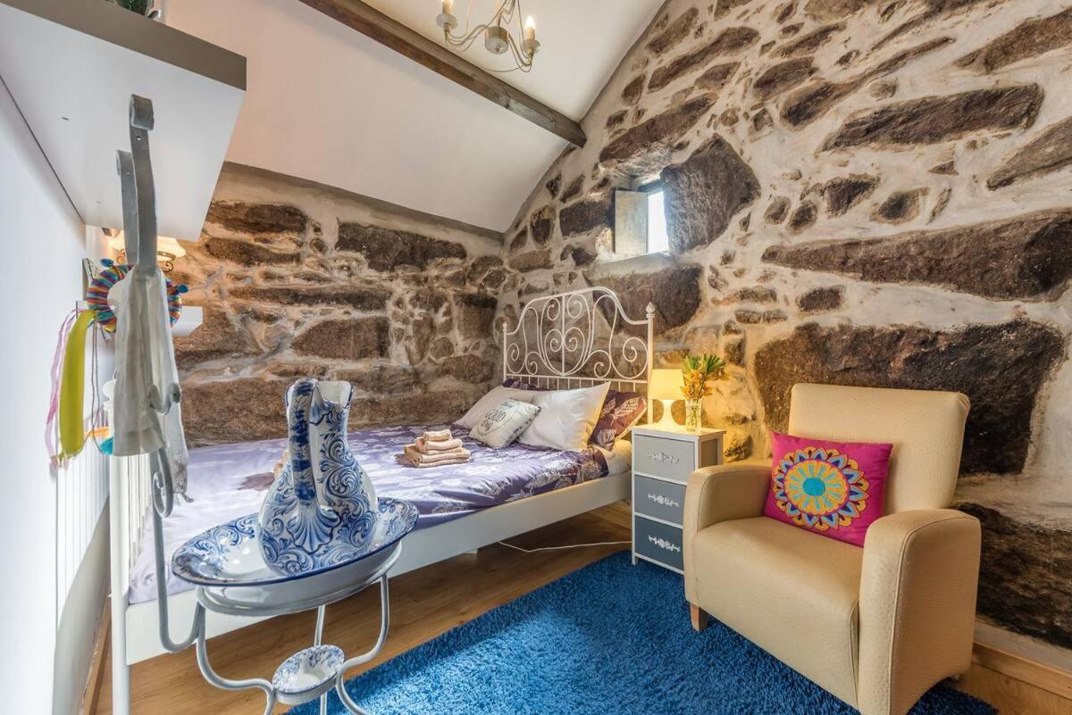 Pequena Casa Rustica Com Piscina Villa Penafiel Eksteriør billede